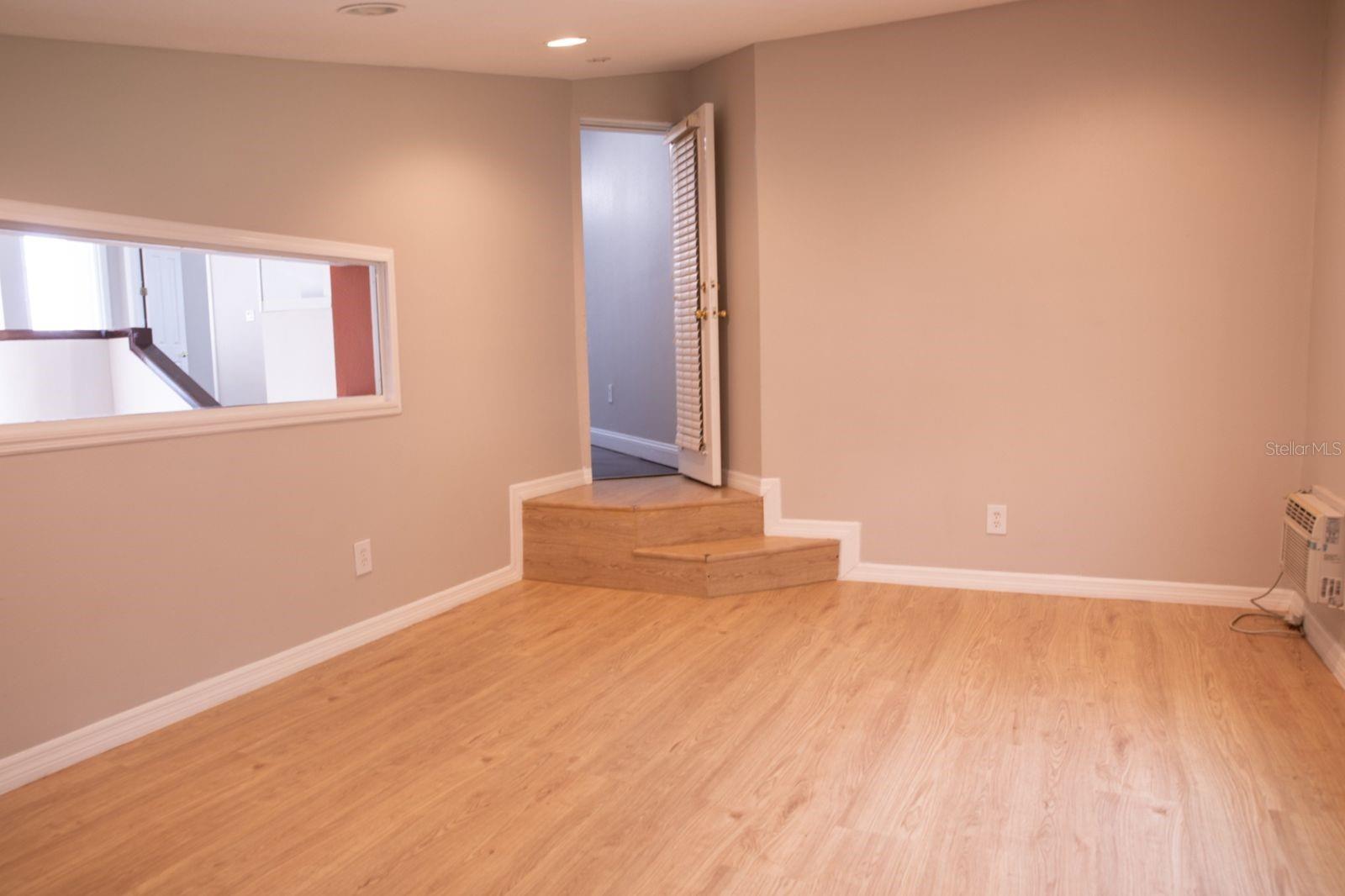 BAY VISTA ESTATES - Residential Lease