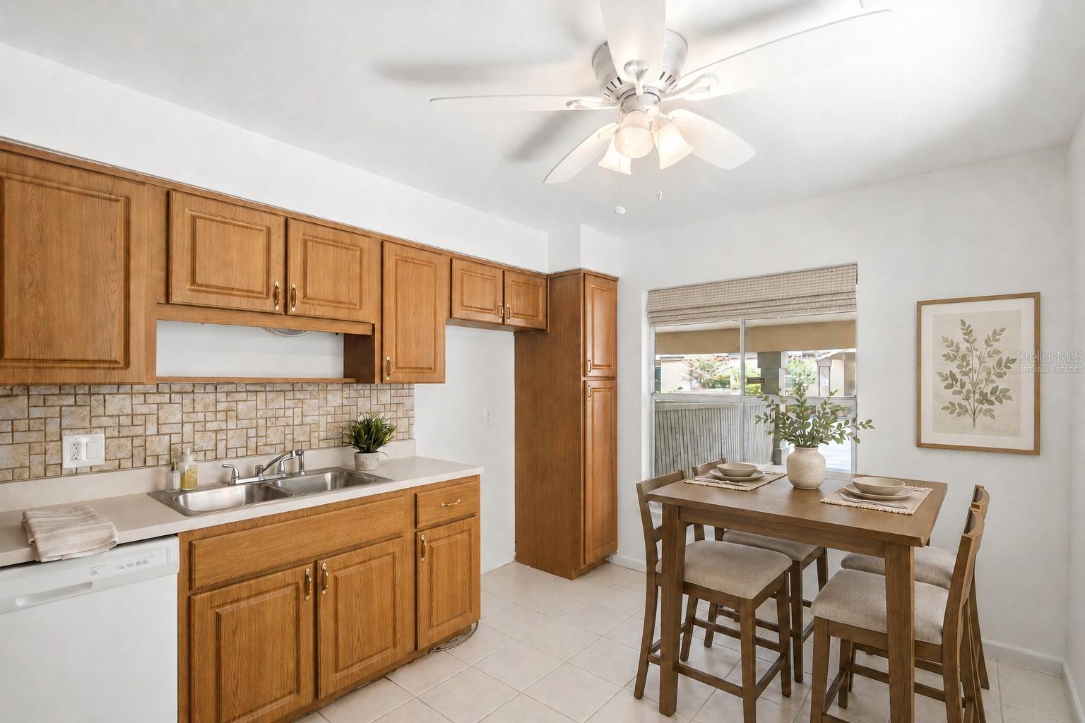 WINDMEADOWS VILLAGE 4 - Residential