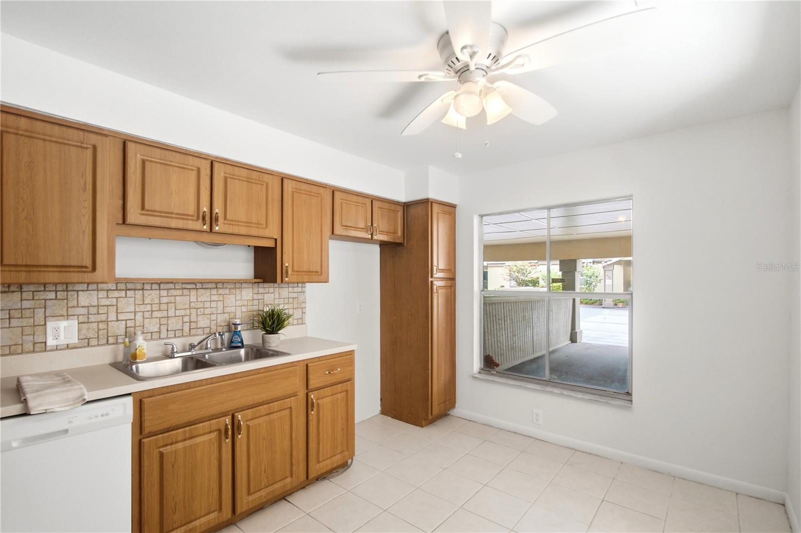 WINDMEADOWS VILLAGE 4 - Residential
