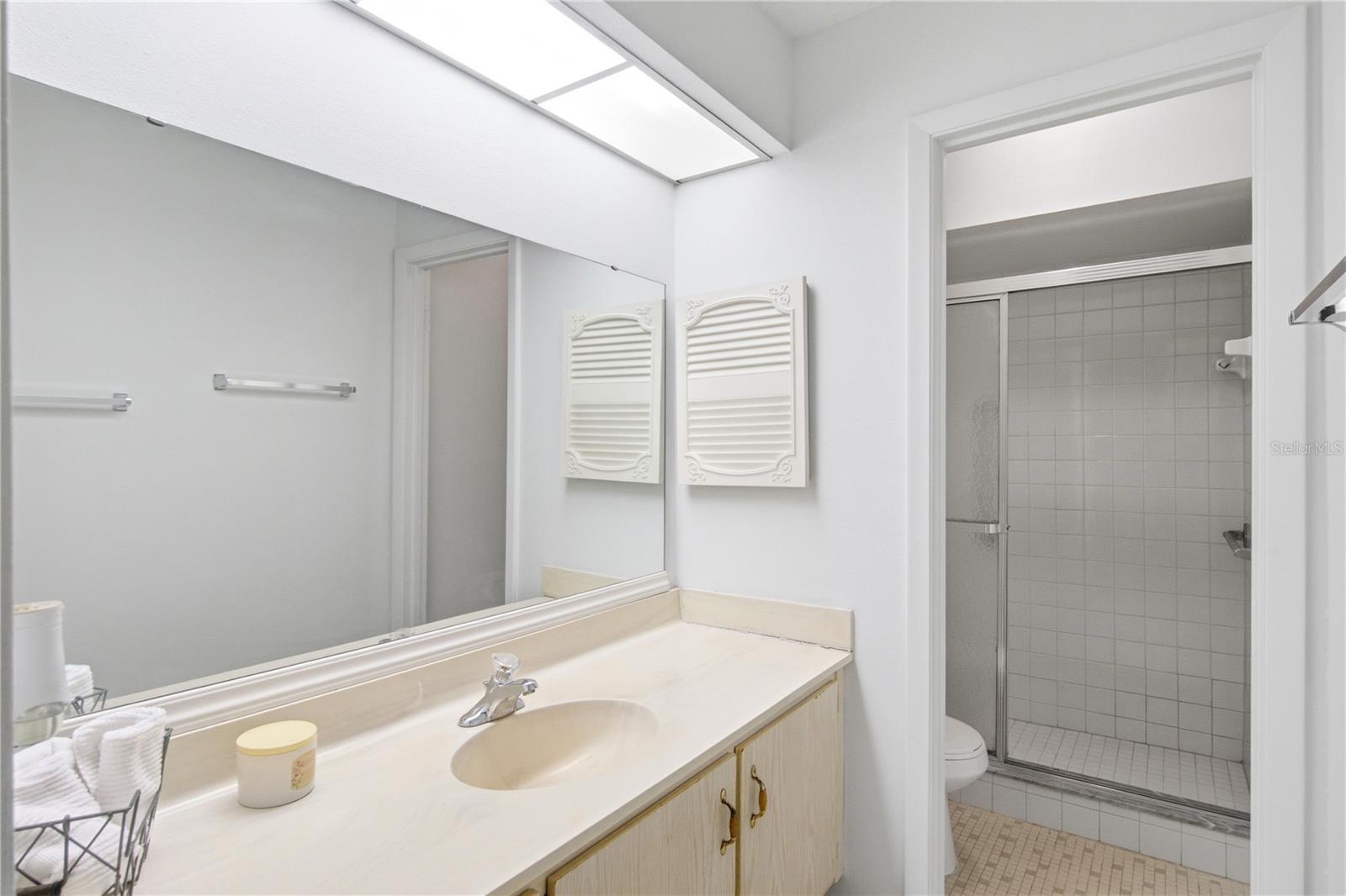 WINDMEADOWS VILLAGE 4 - Residential