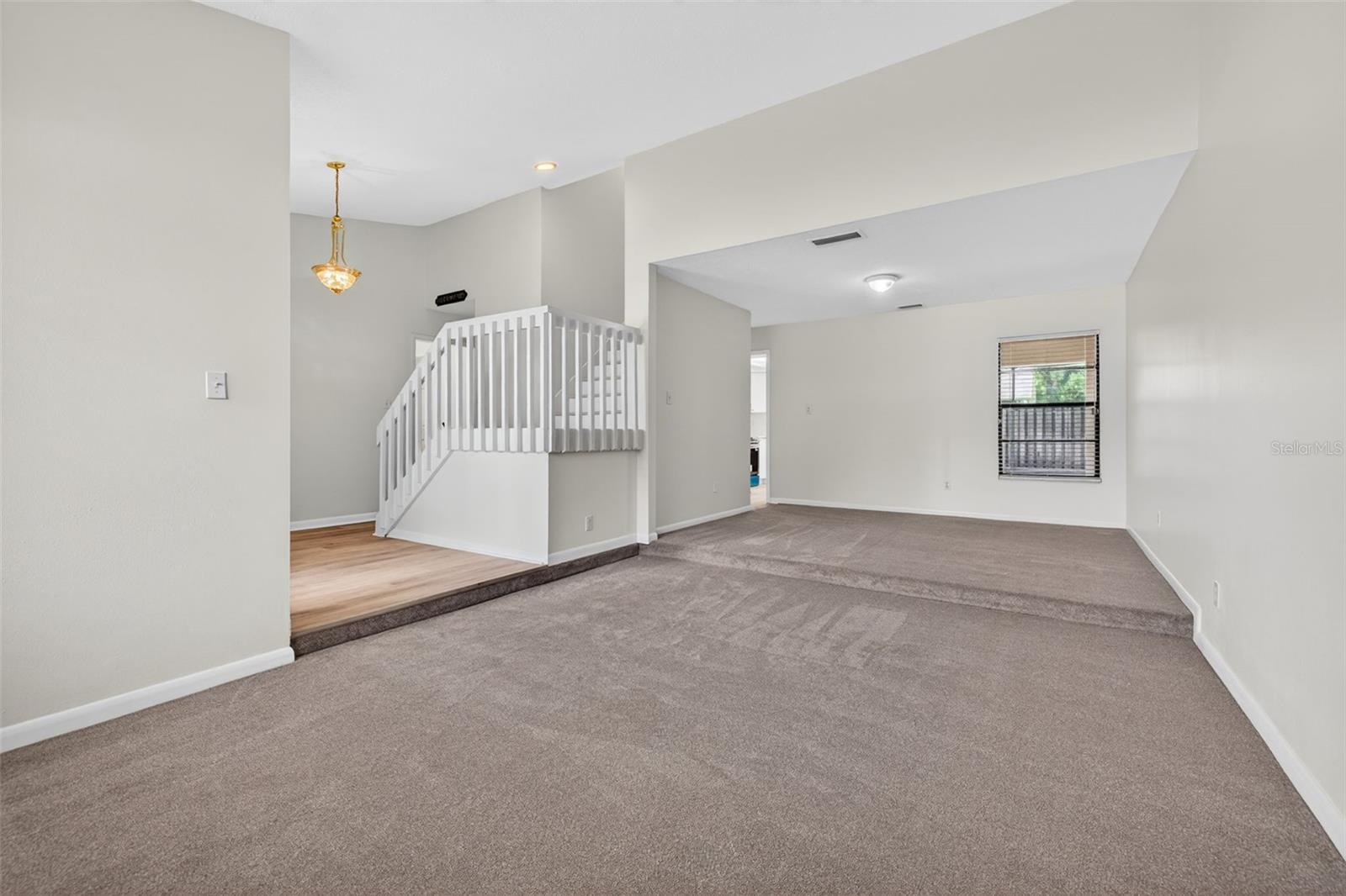 COUNTRY PLACE UNIT 3 B - Residential