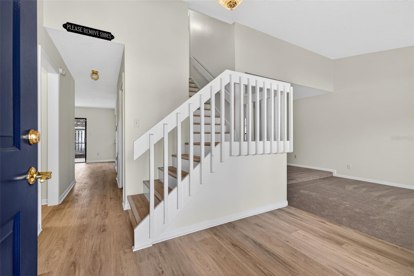 COUNTRY PLACE UNIT 3 B - Residential