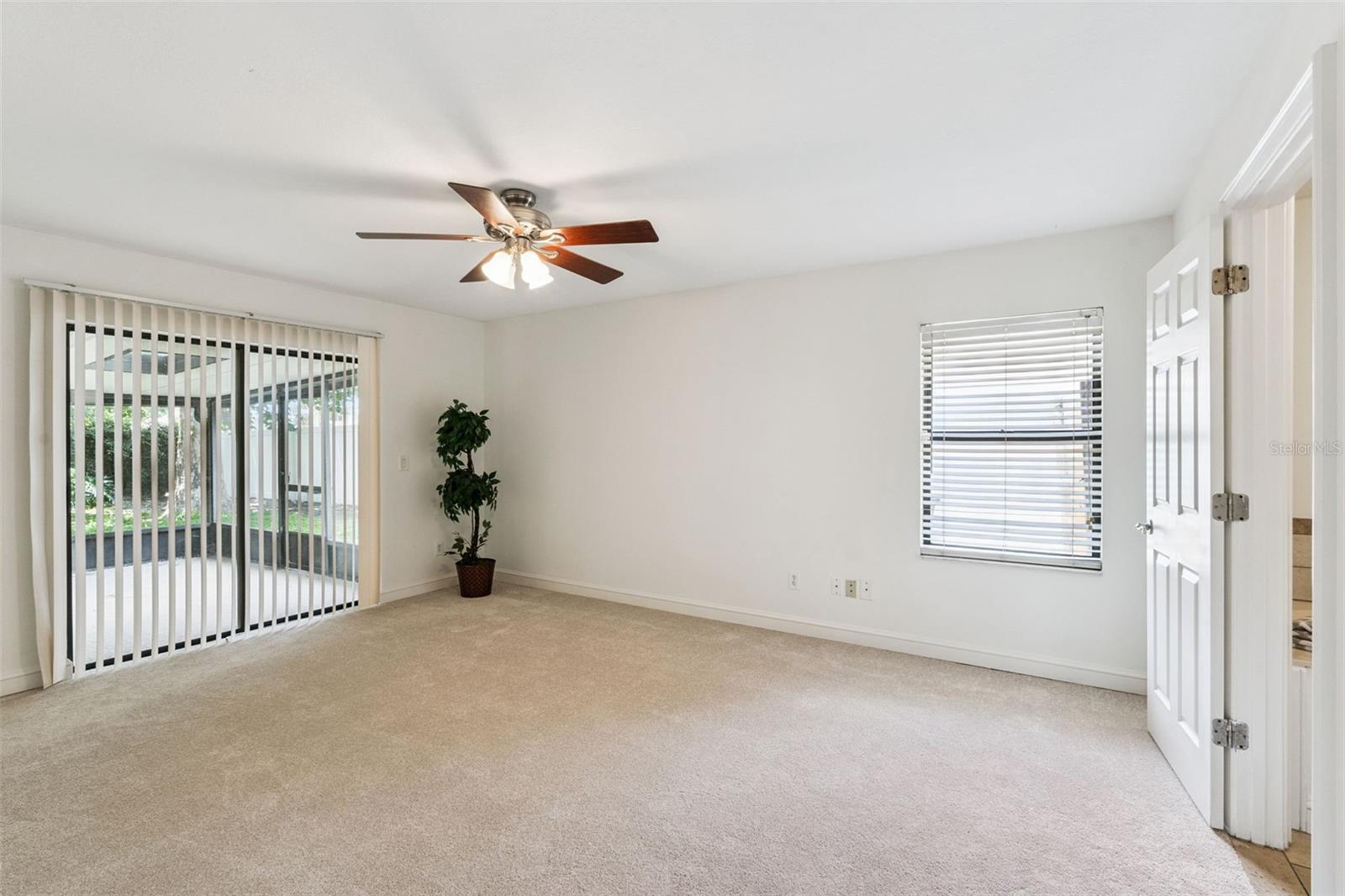 SILVER WOODS PH 03 - Residential