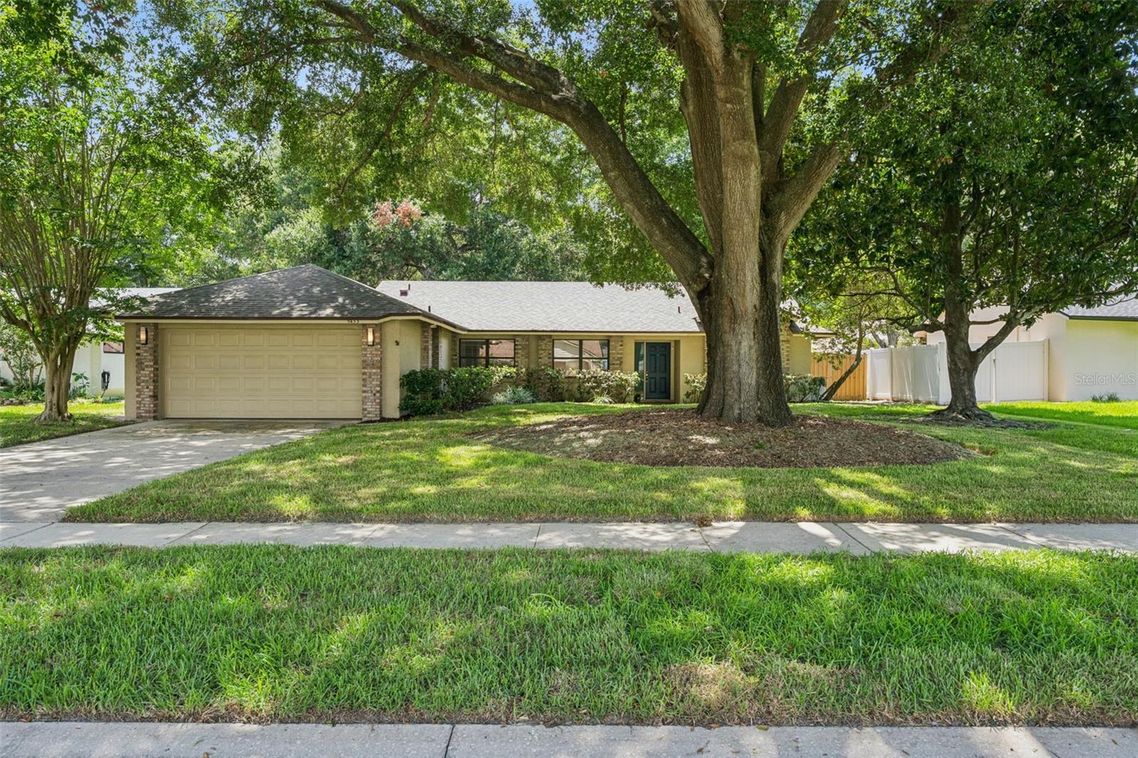 SILVER WOODS PH 03 - Residential