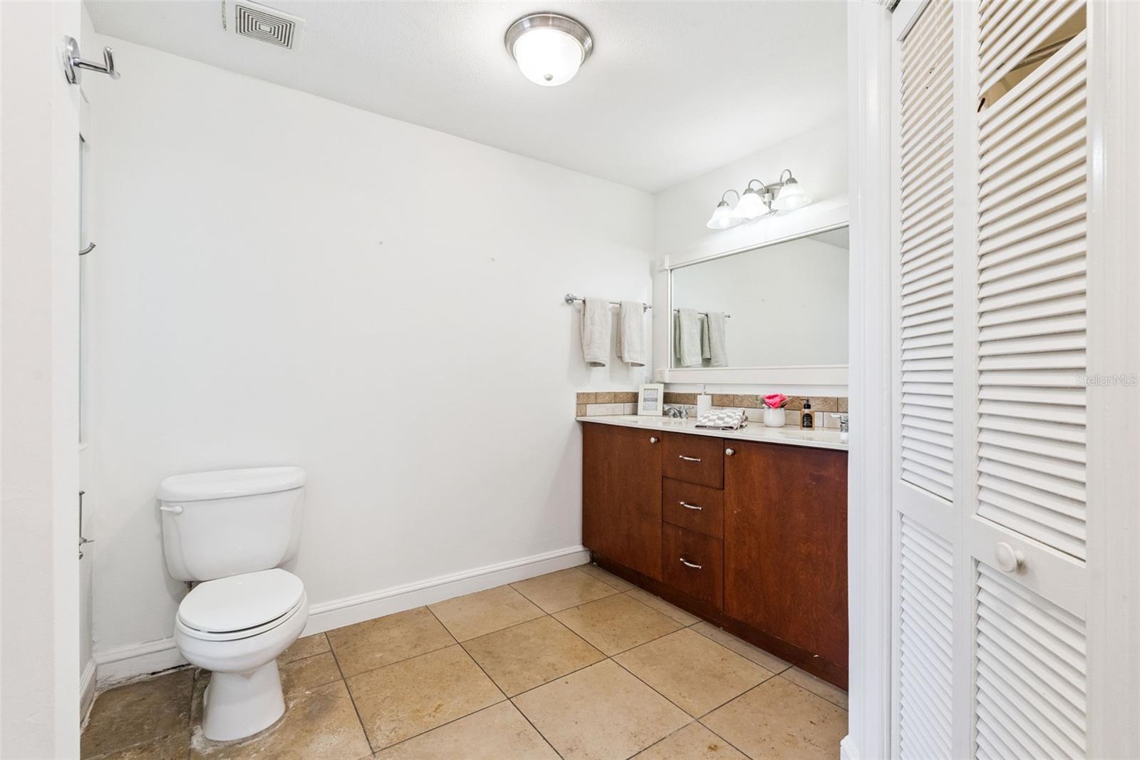 SILVER WOODS PH 03 - Residential