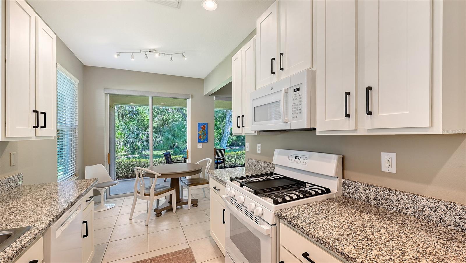 LAKERIDGE FALLS PH 1B - Residential