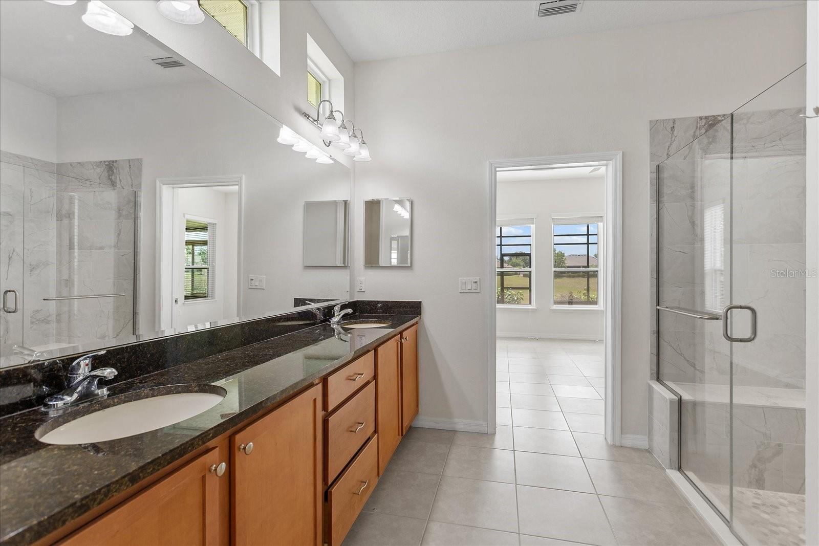 CASCADES OF GROVELAND (TRILOGY) - Residential