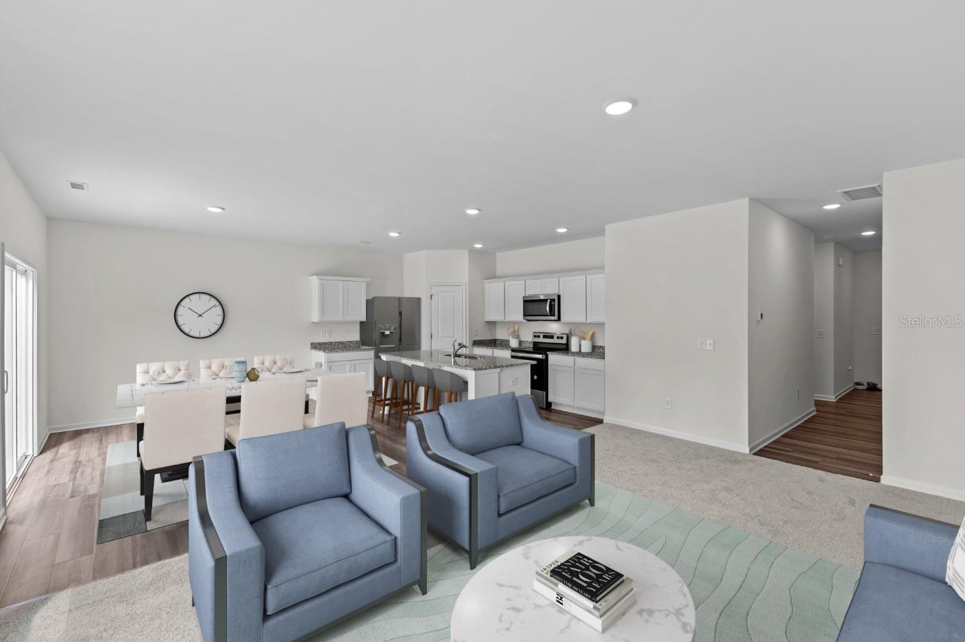 OAKFIELD LAKES - Residential