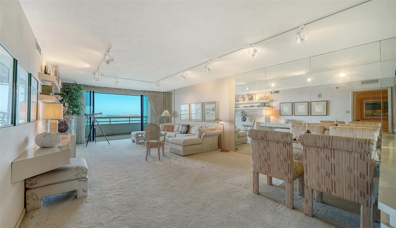CONDO ON THE BAY TOWER II - Residential