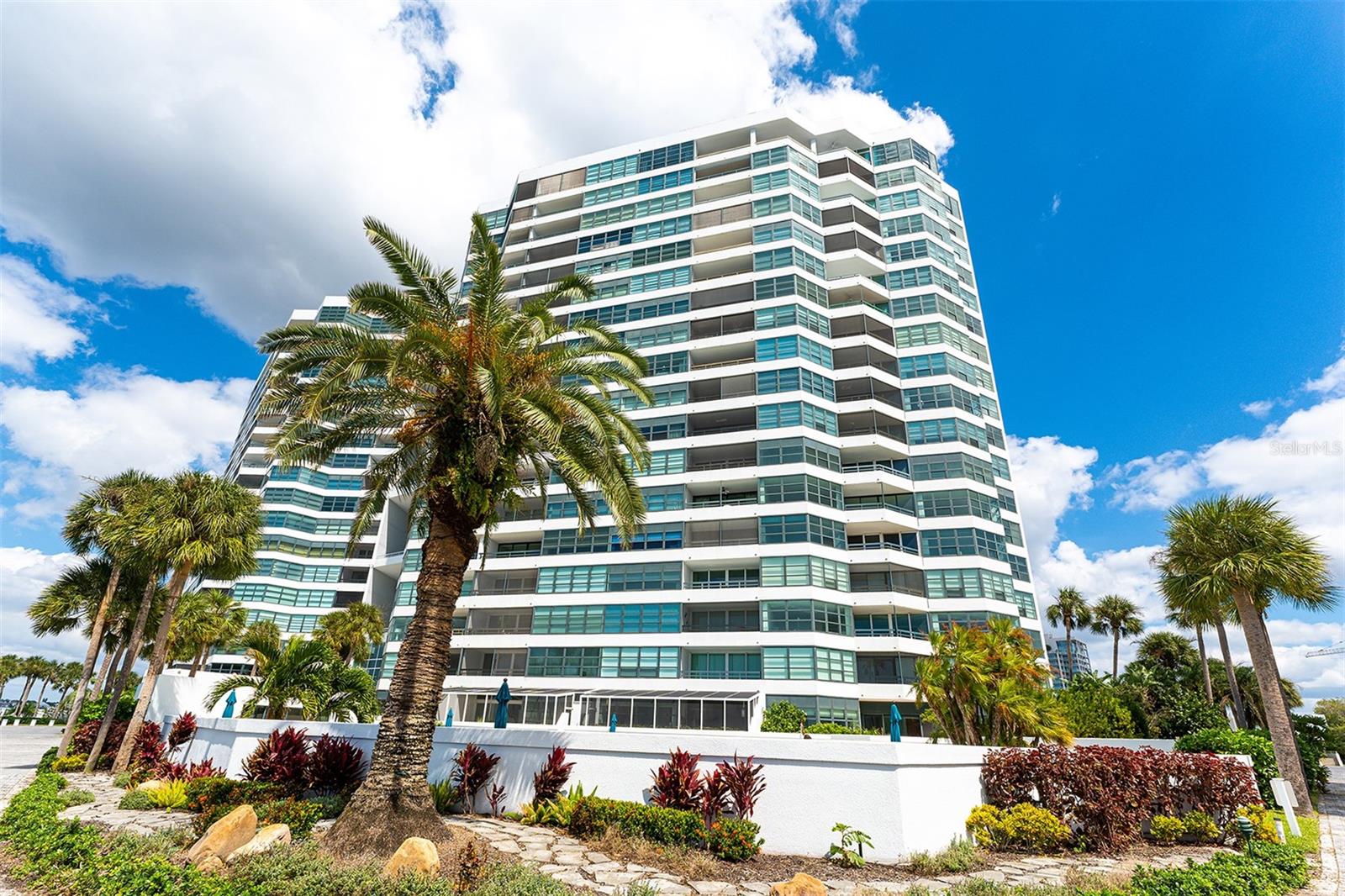 CONDO ON THE BAY TOWER II - Residential