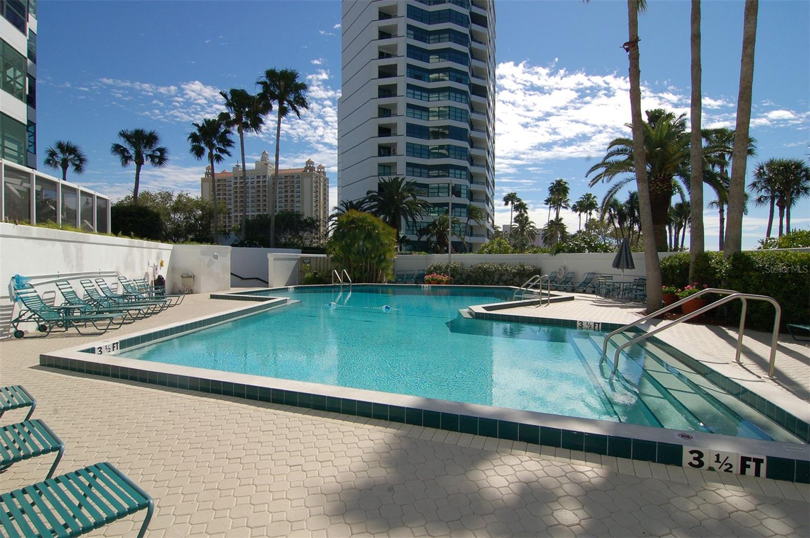CONDO ON THE BAY TOWER II - Residential