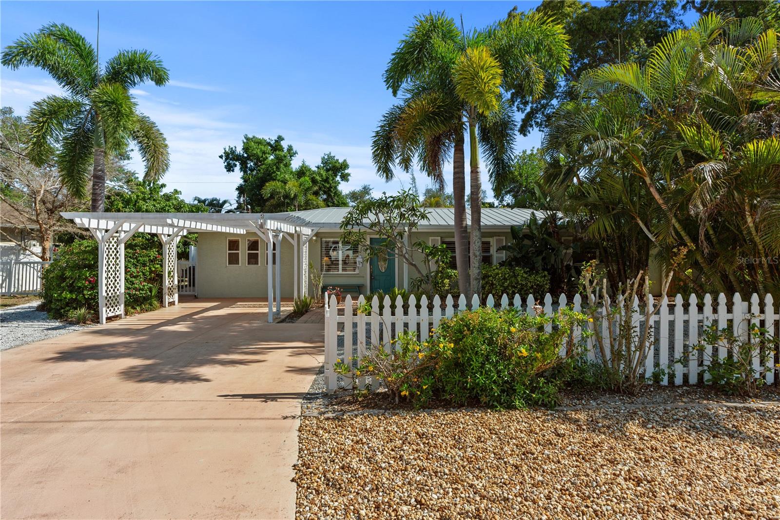 HOLIDAY HARBOR - Residential
