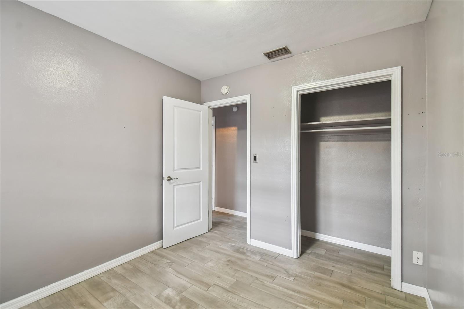 BENJAMINS 5TH ADD - Residential Lease