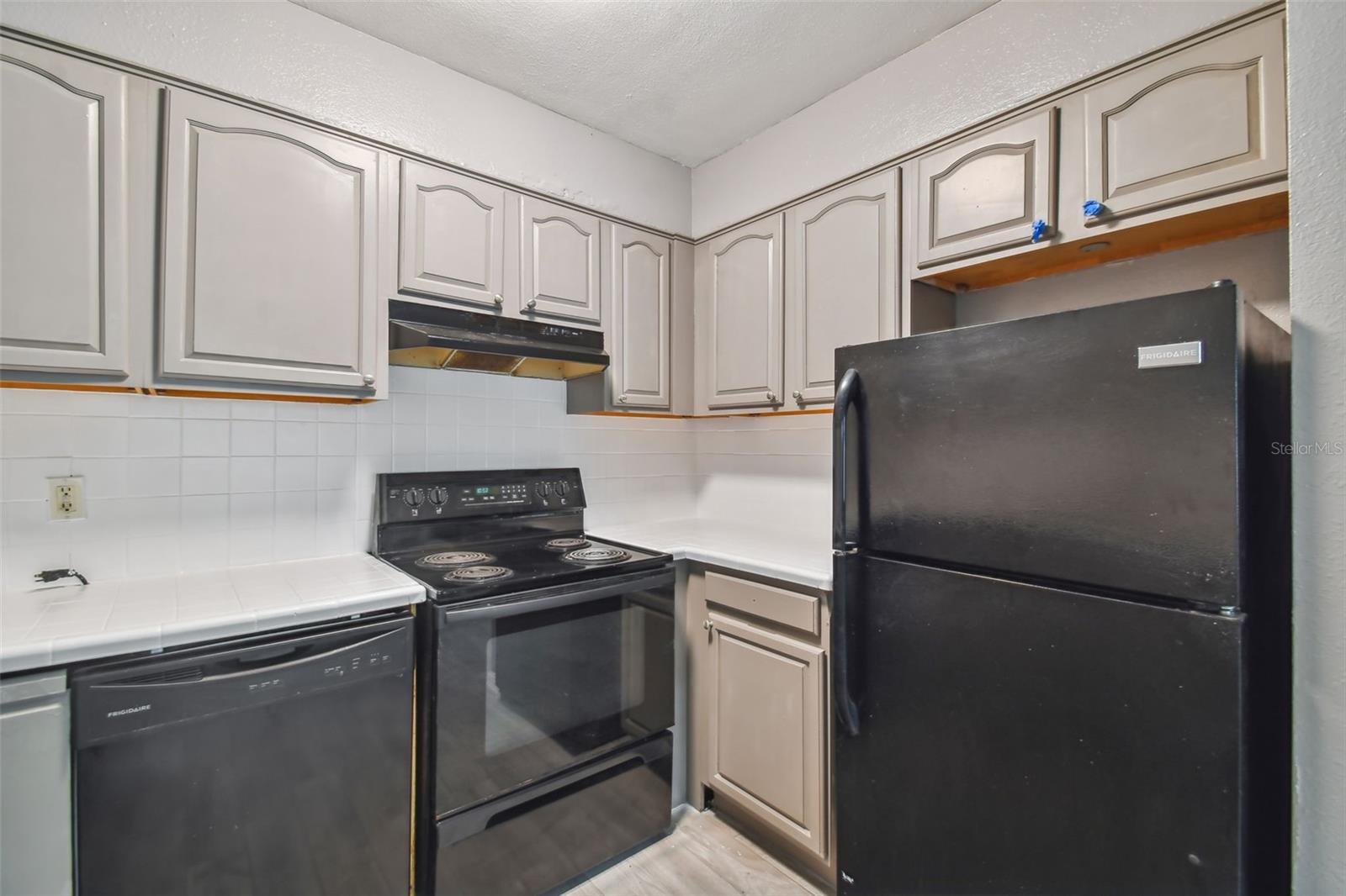 BENJAMINS 5TH ADD - Residential Lease