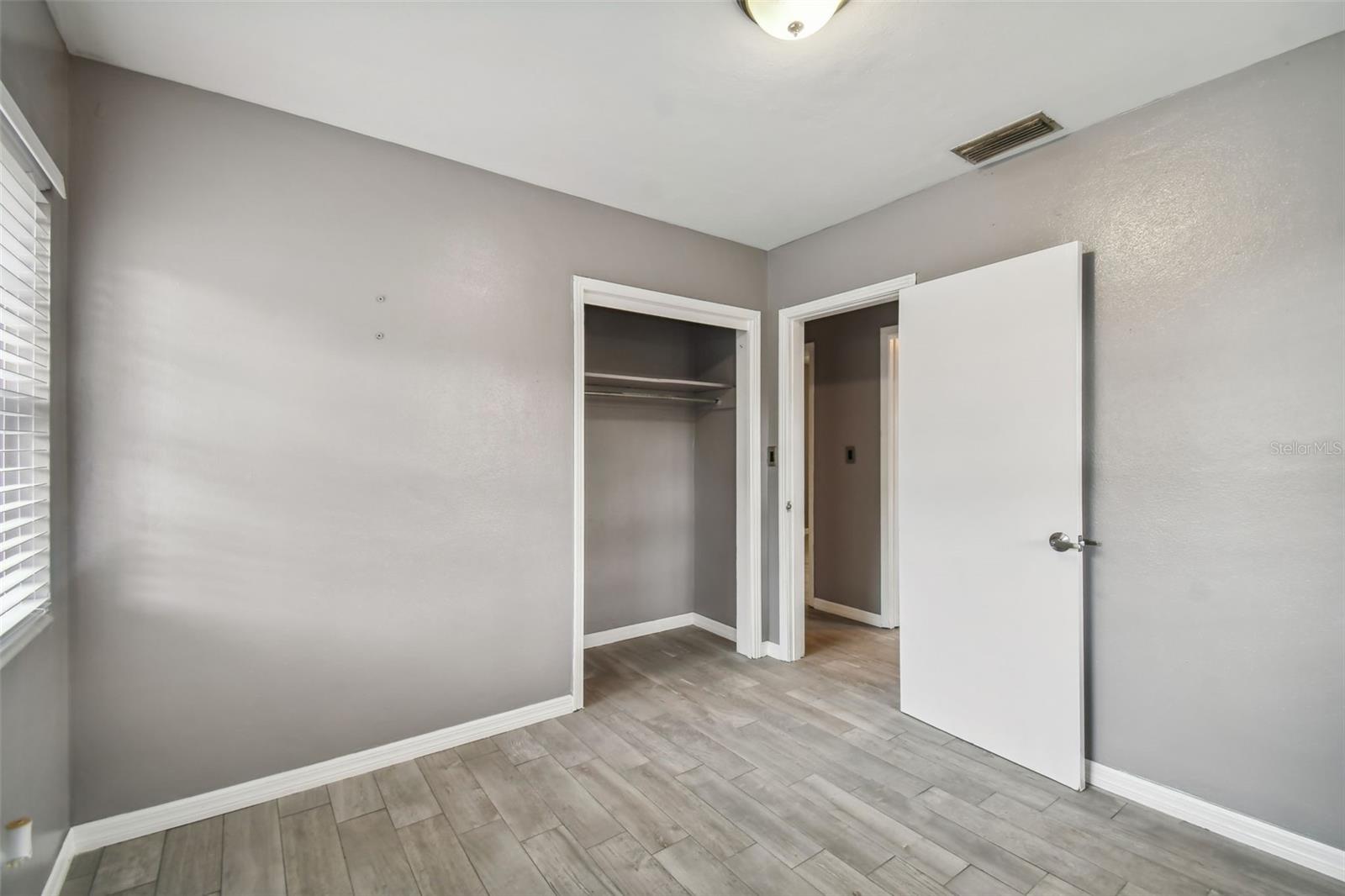 BENJAMINS 5TH ADD - Residential Lease