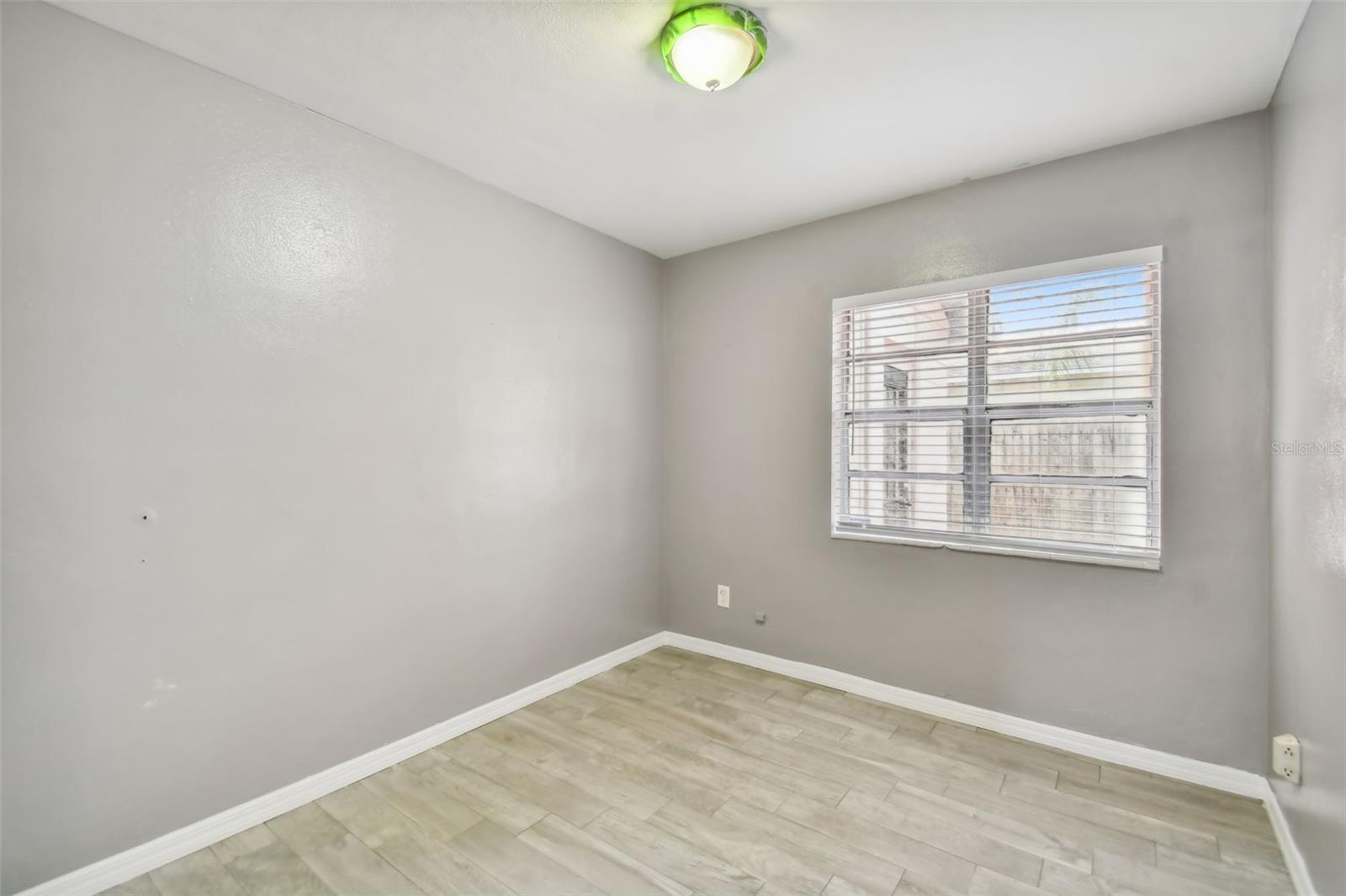 BENJAMINS 5TH ADD - Residential Lease