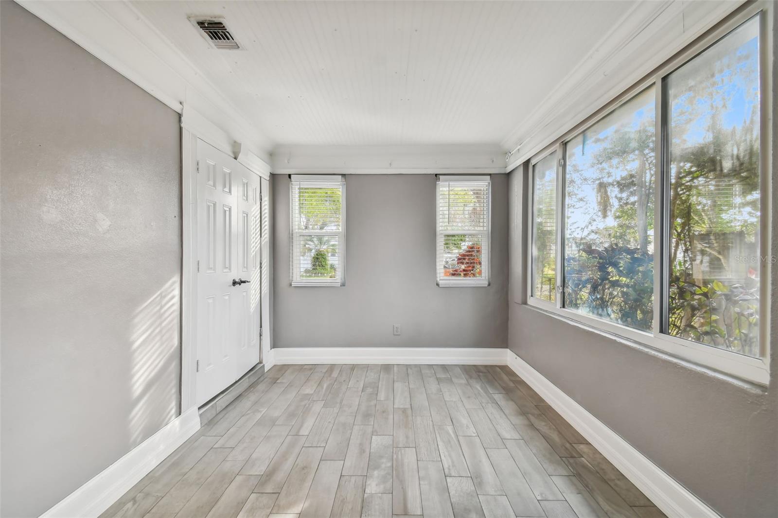 BENJAMINS 5TH ADD - Residential Lease