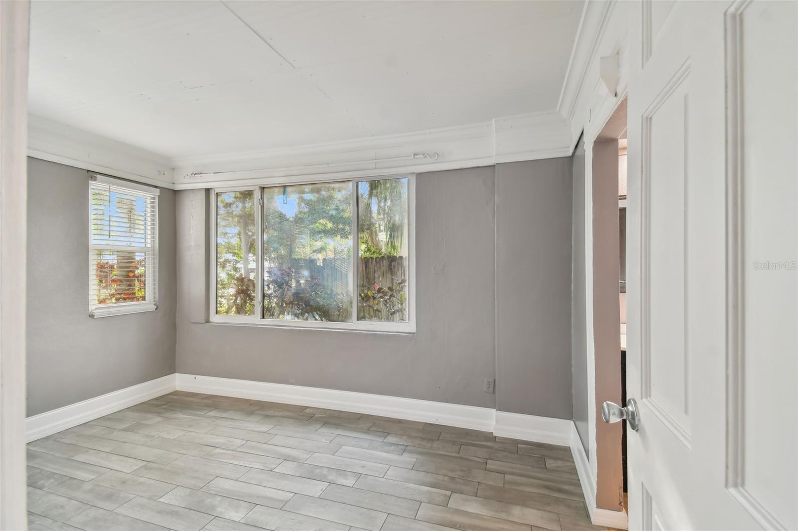 BENJAMINS 5TH ADD - Residential Lease
