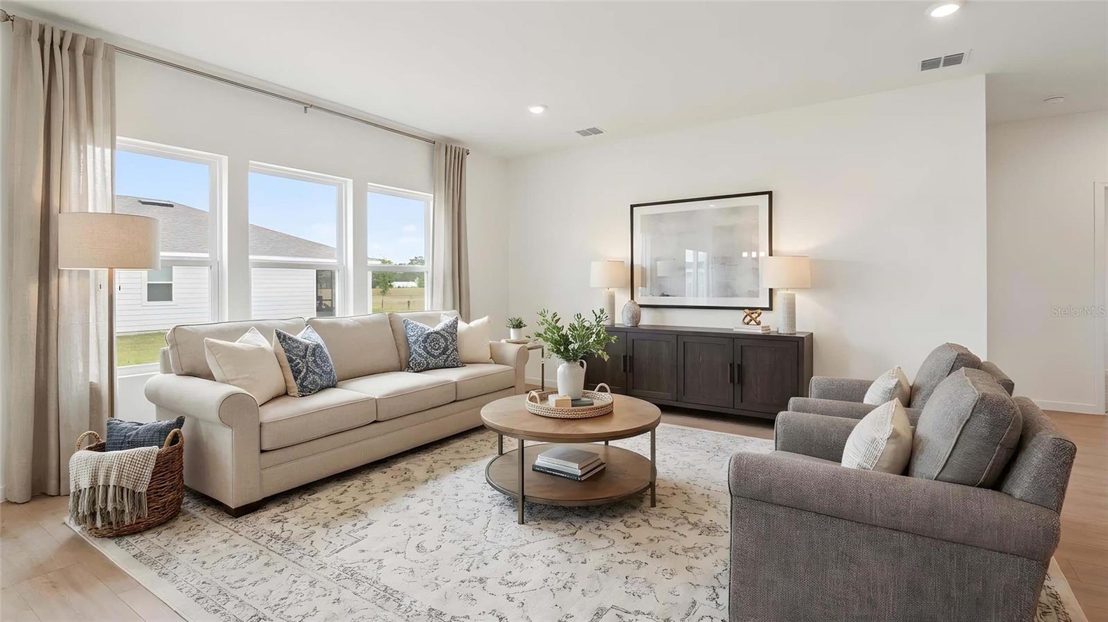 OAKS PRESERVE - Residential