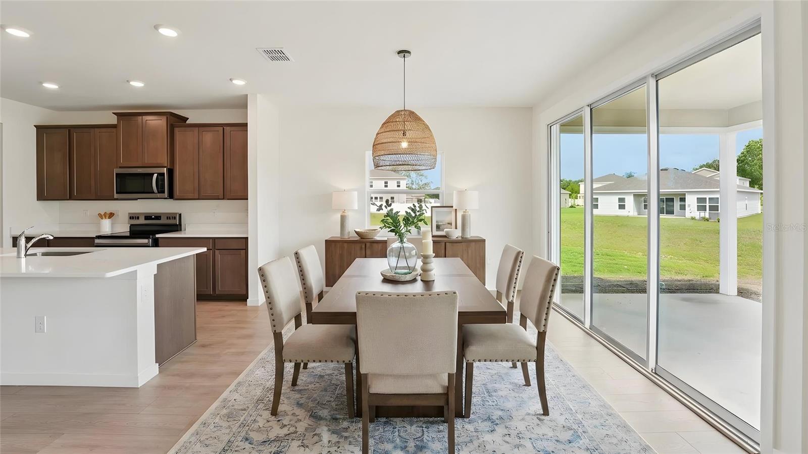 OAKS PRESERVE - Residential
