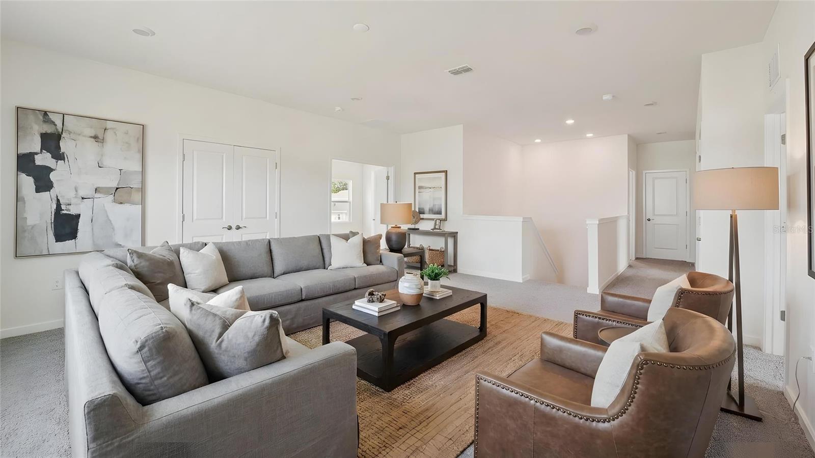 OAKS PRESERVE - Residential
