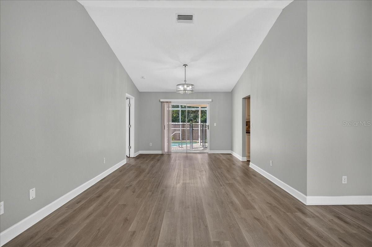 BAYS END - Residential