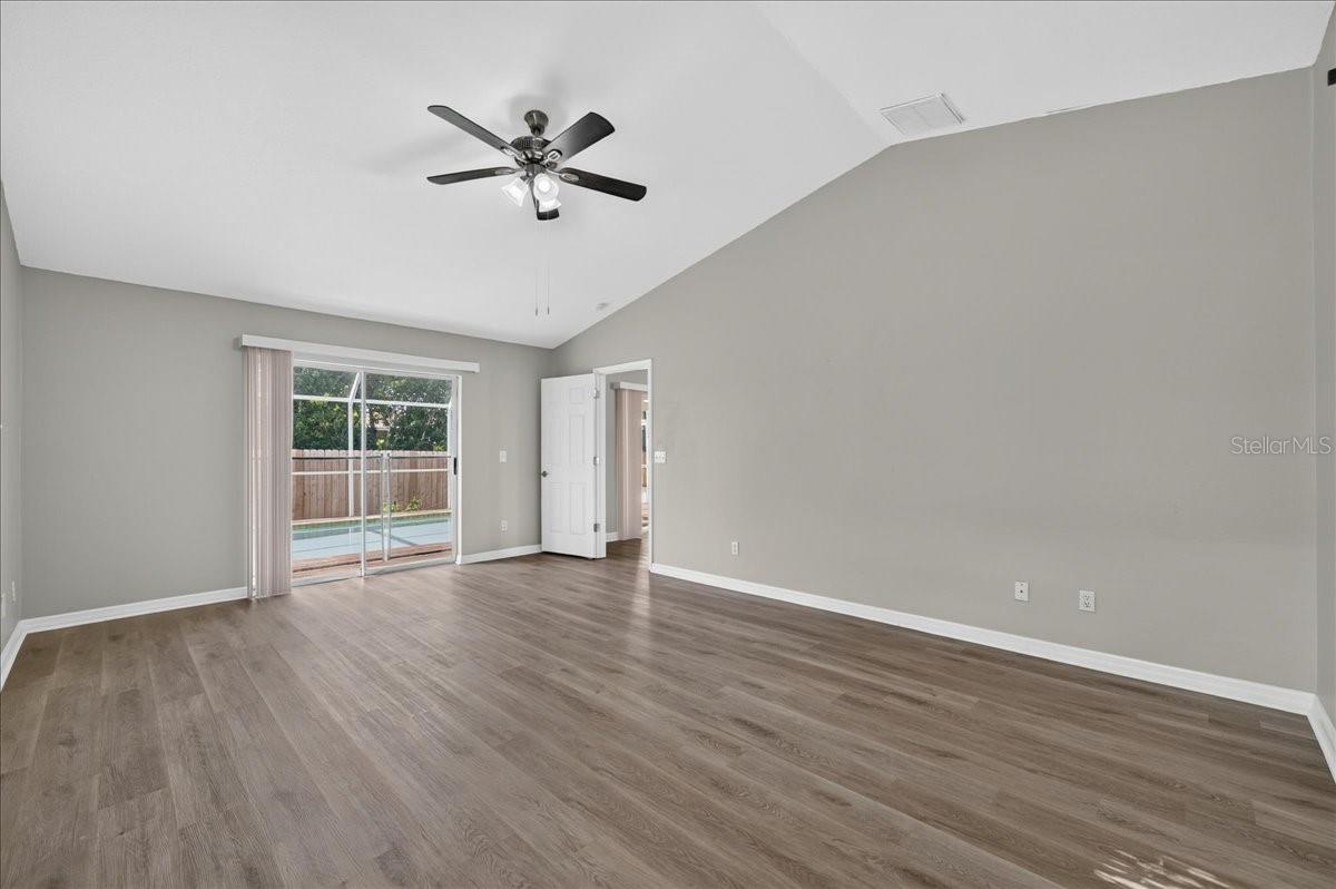 BAYS END - Residential