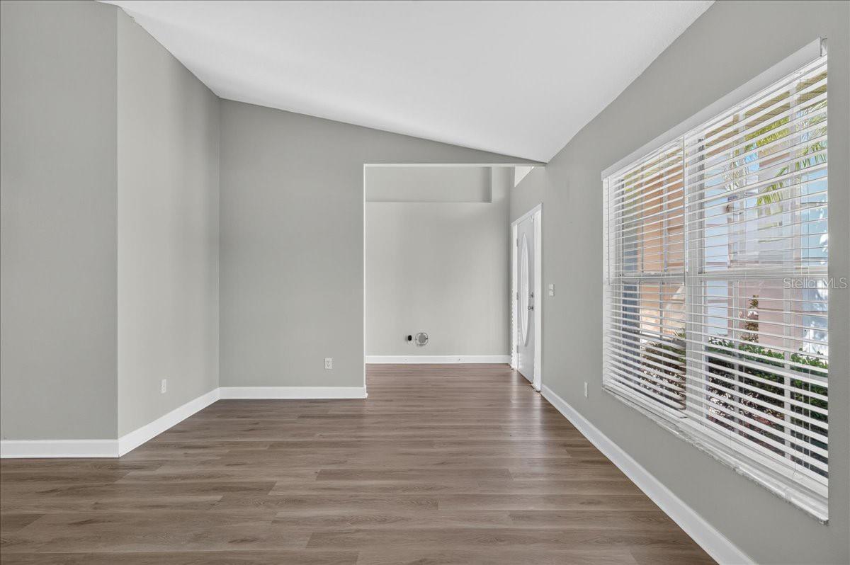 BAYS END - Residential