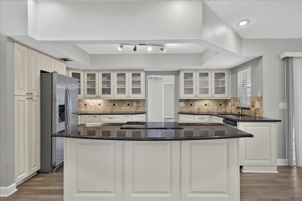 BAYS END - Residential