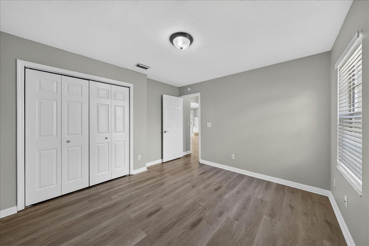 BAYS END - Residential