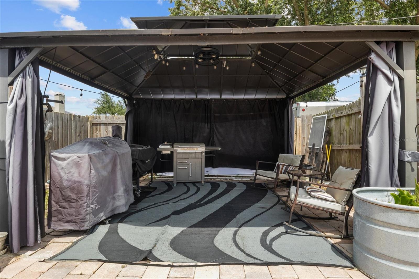 CHATSWORTH - Residential