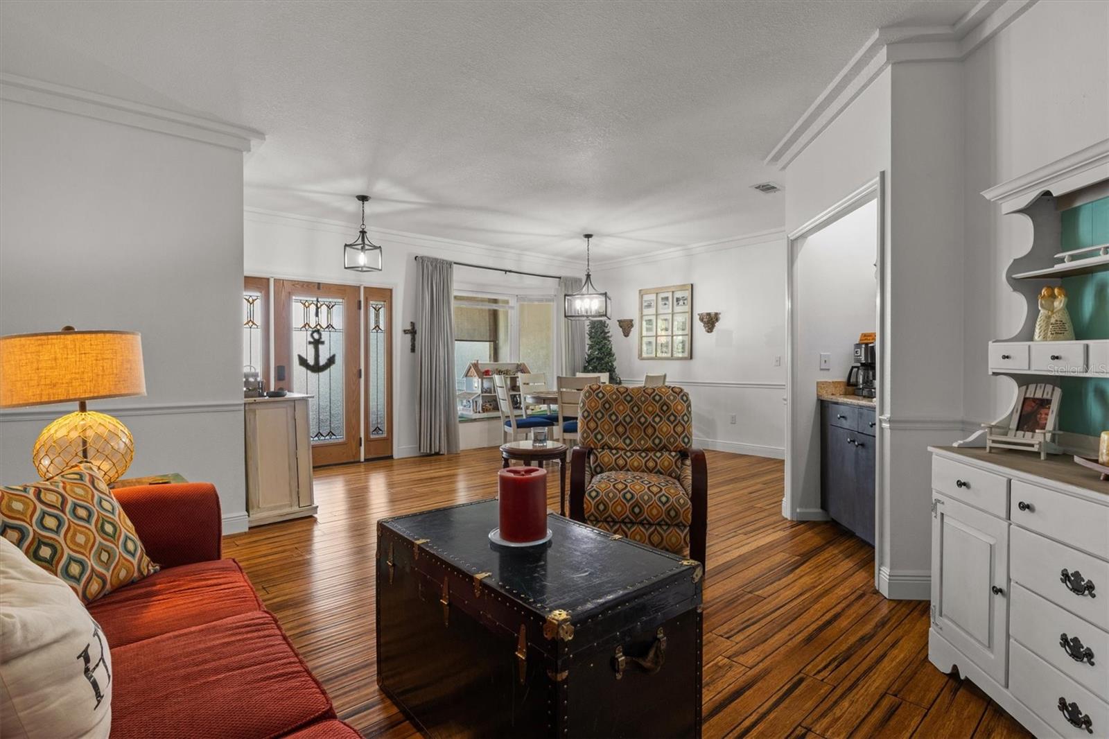 CHATSWORTH - Residential