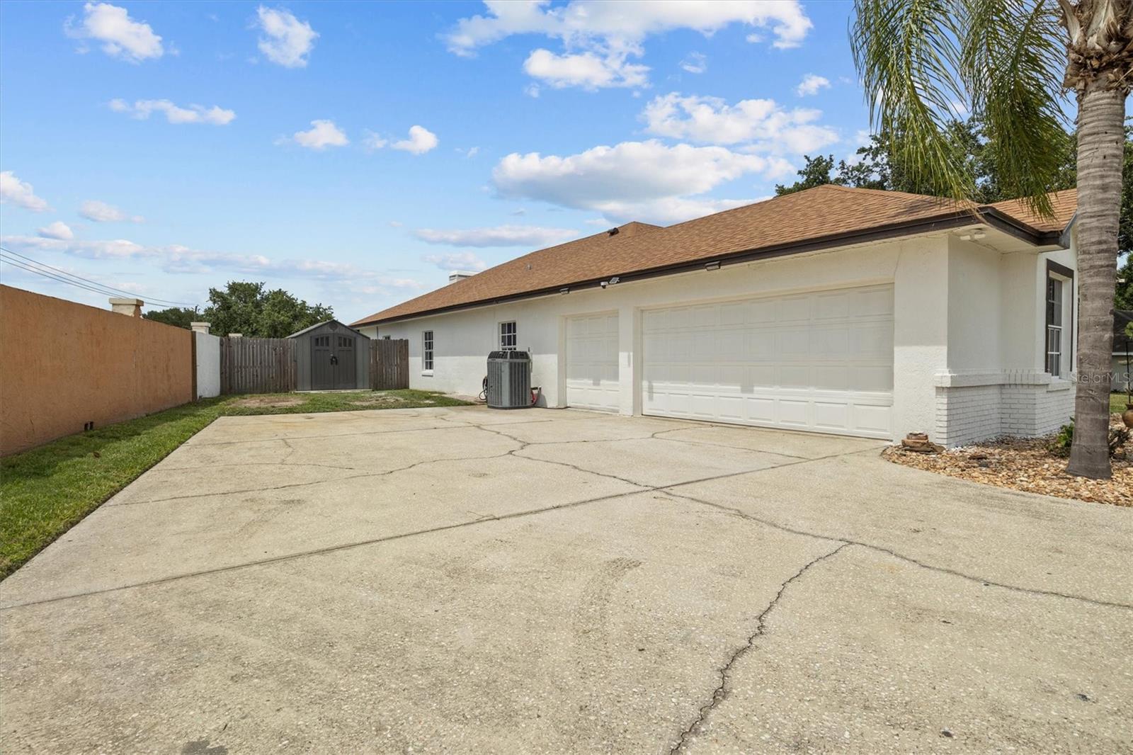 CHATSWORTH - Residential