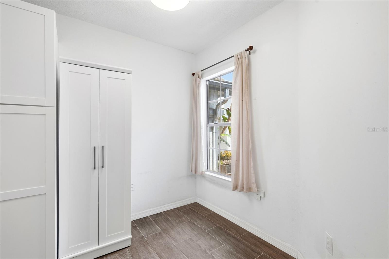 BRENTWOOD PARK - Residential