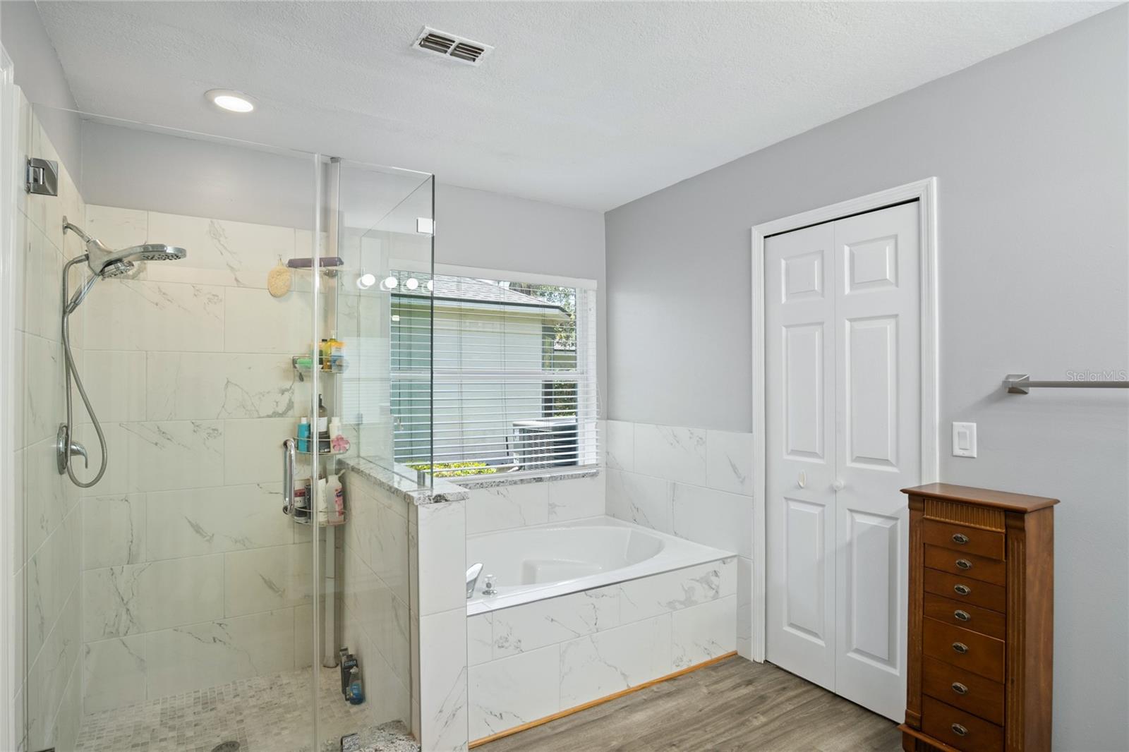 HUNTERS CREEK TRACT 115 PH 1 26/143 LOT67 - Residential