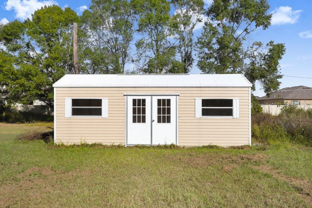 ACREAGE - Land