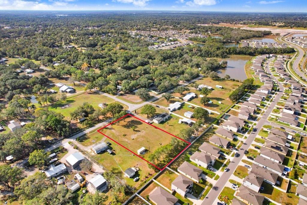 ACREAGE - Land