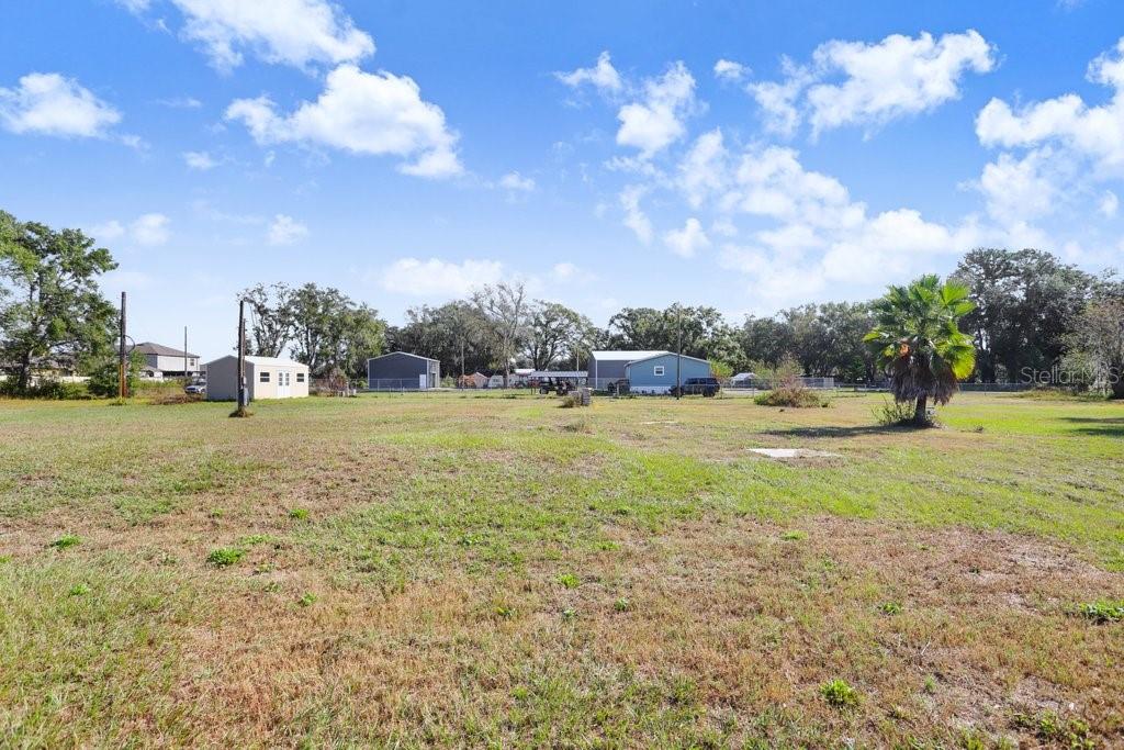 ACREAGE - Land