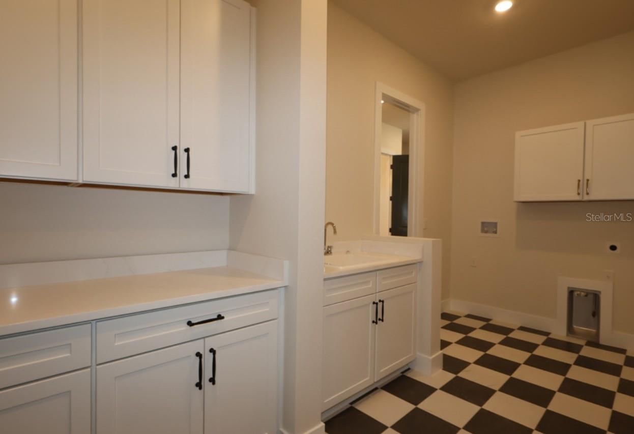 PALMERA AT WELLEN PARK - Residential