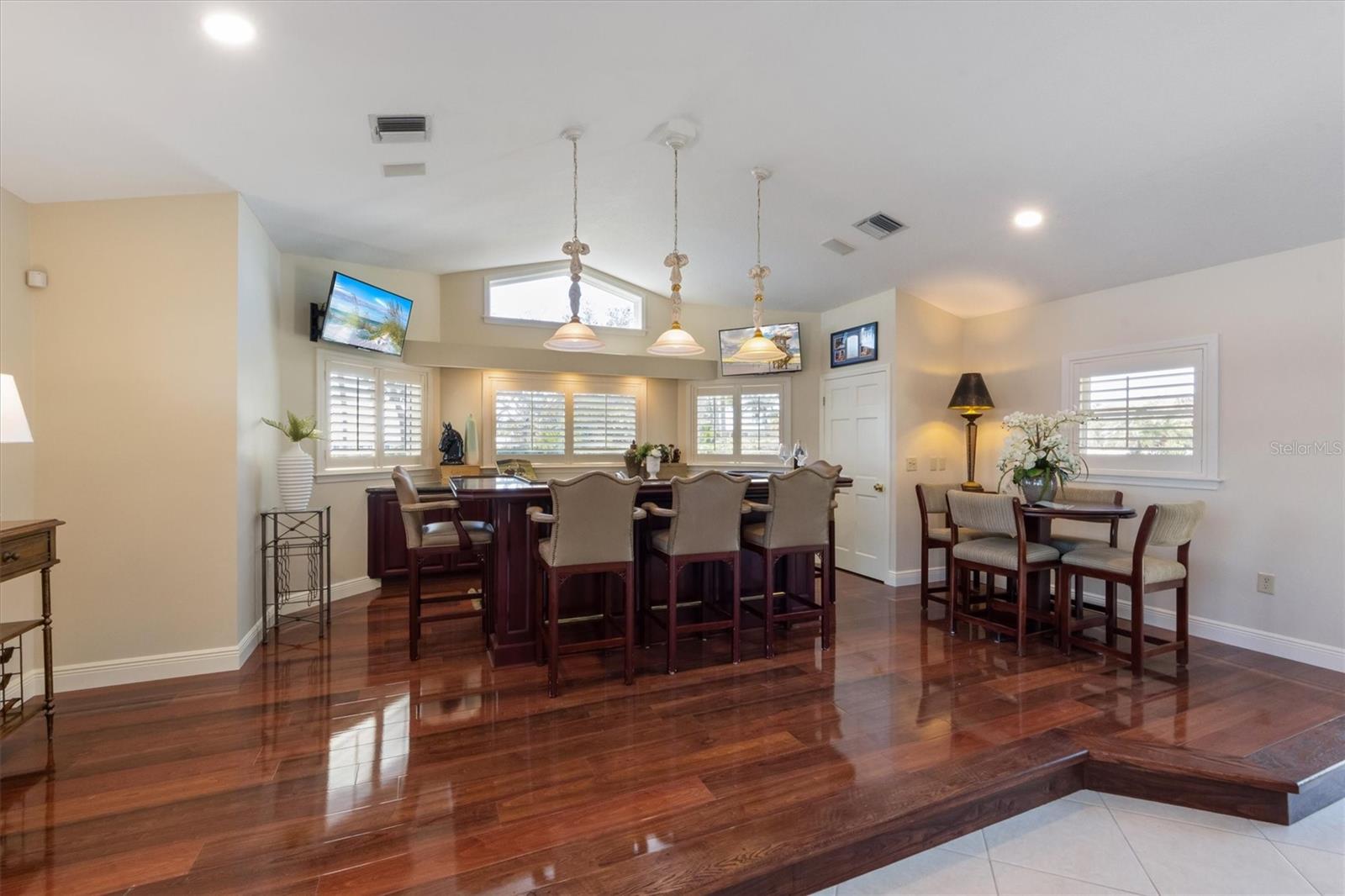 HIGHLAND SHORES THIRD UNIT - Residential
