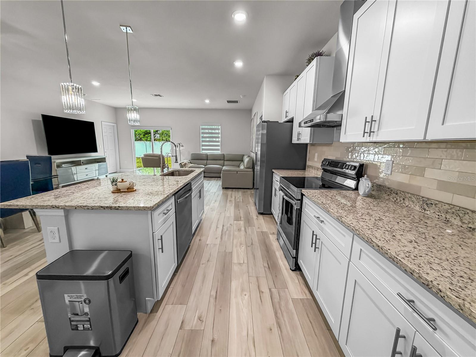 MARION OAKS UN SEVEN - Residential