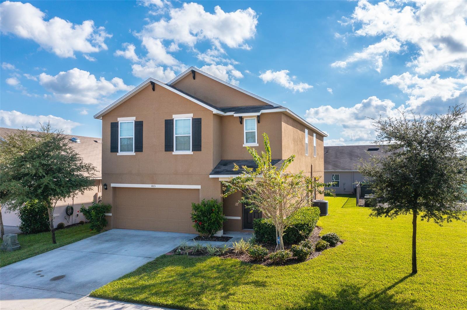 Attention Large Families !!!  How does a 5 Bedroom almost new home in a beautiful location sound? Close to the Beach and shopping,
this is the perfect place to live. Room galore for everyone, including a loft upstairs. Neighborhood has sidewalks that are great for walking. Come and live the Florida Dream. Community Pool and Playground. ;Water: City