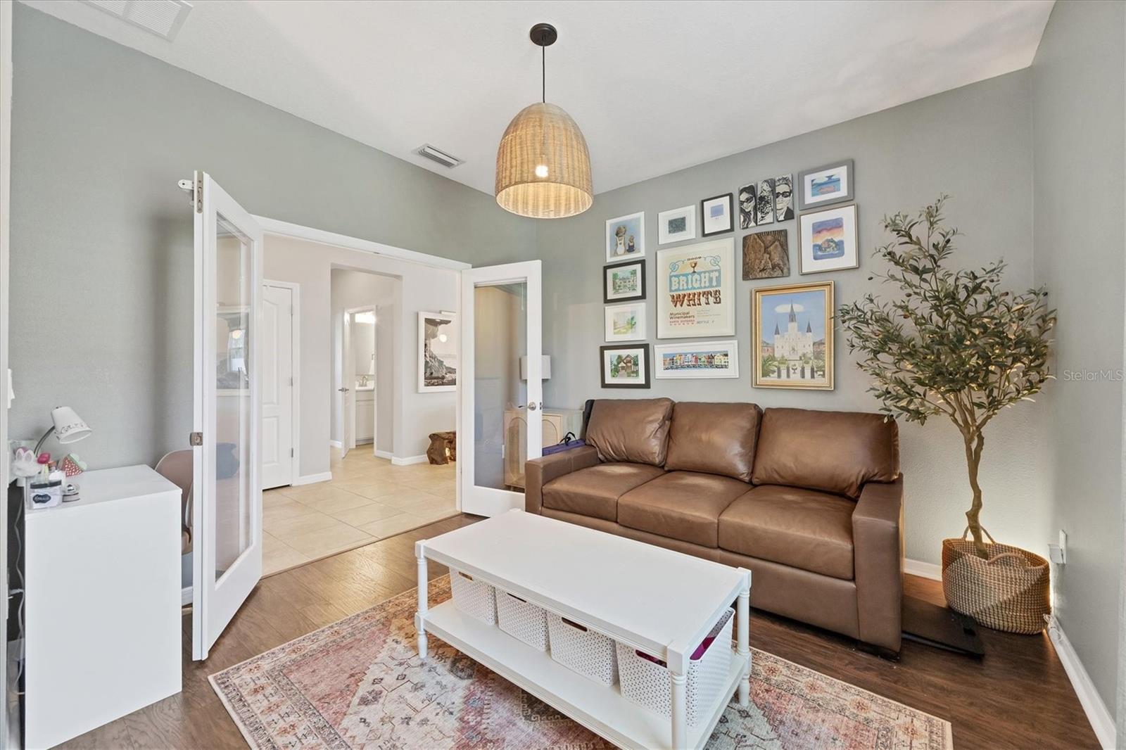 LUNA BAY - Residential