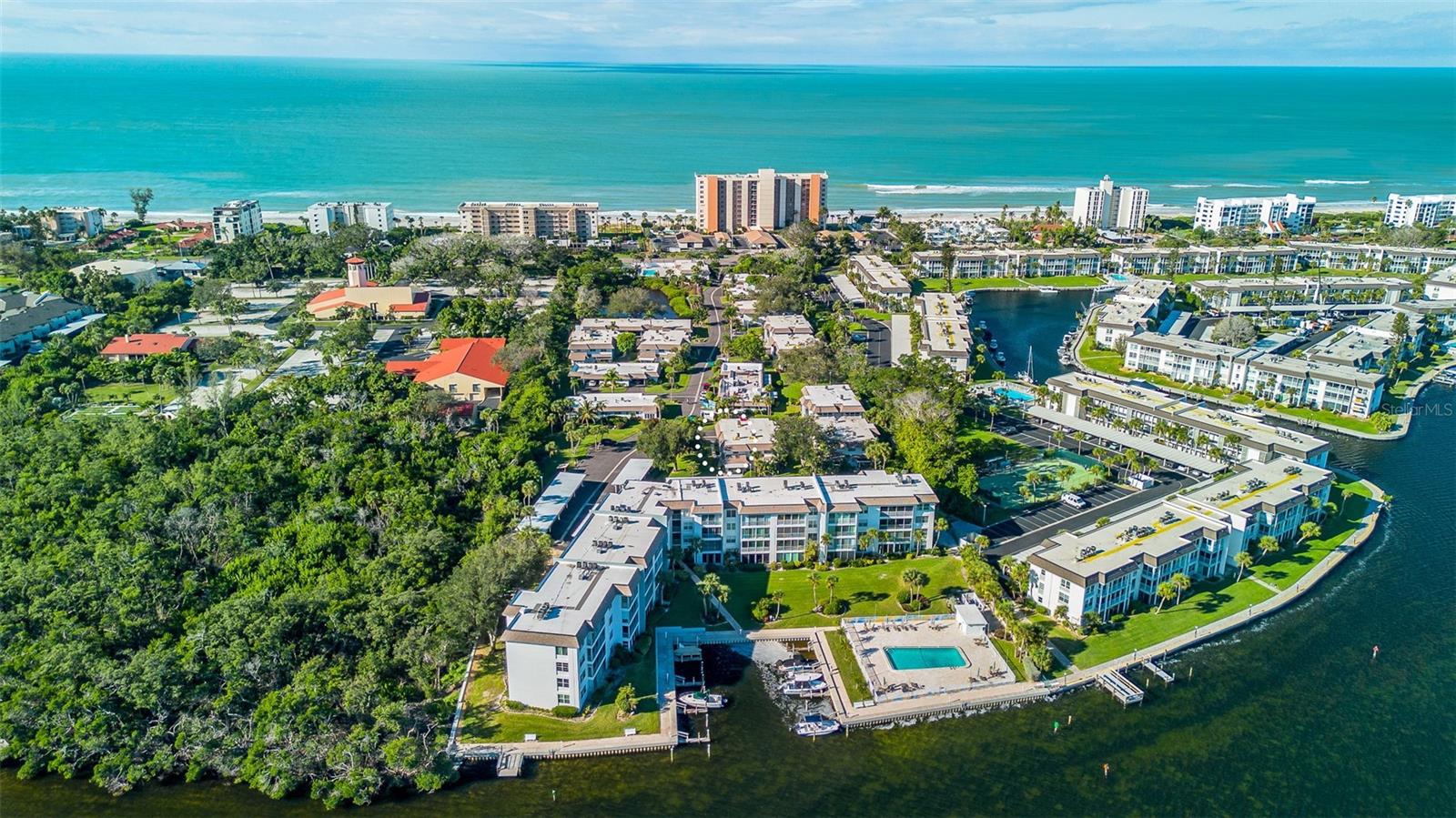 SUTTON PLACE - Residential