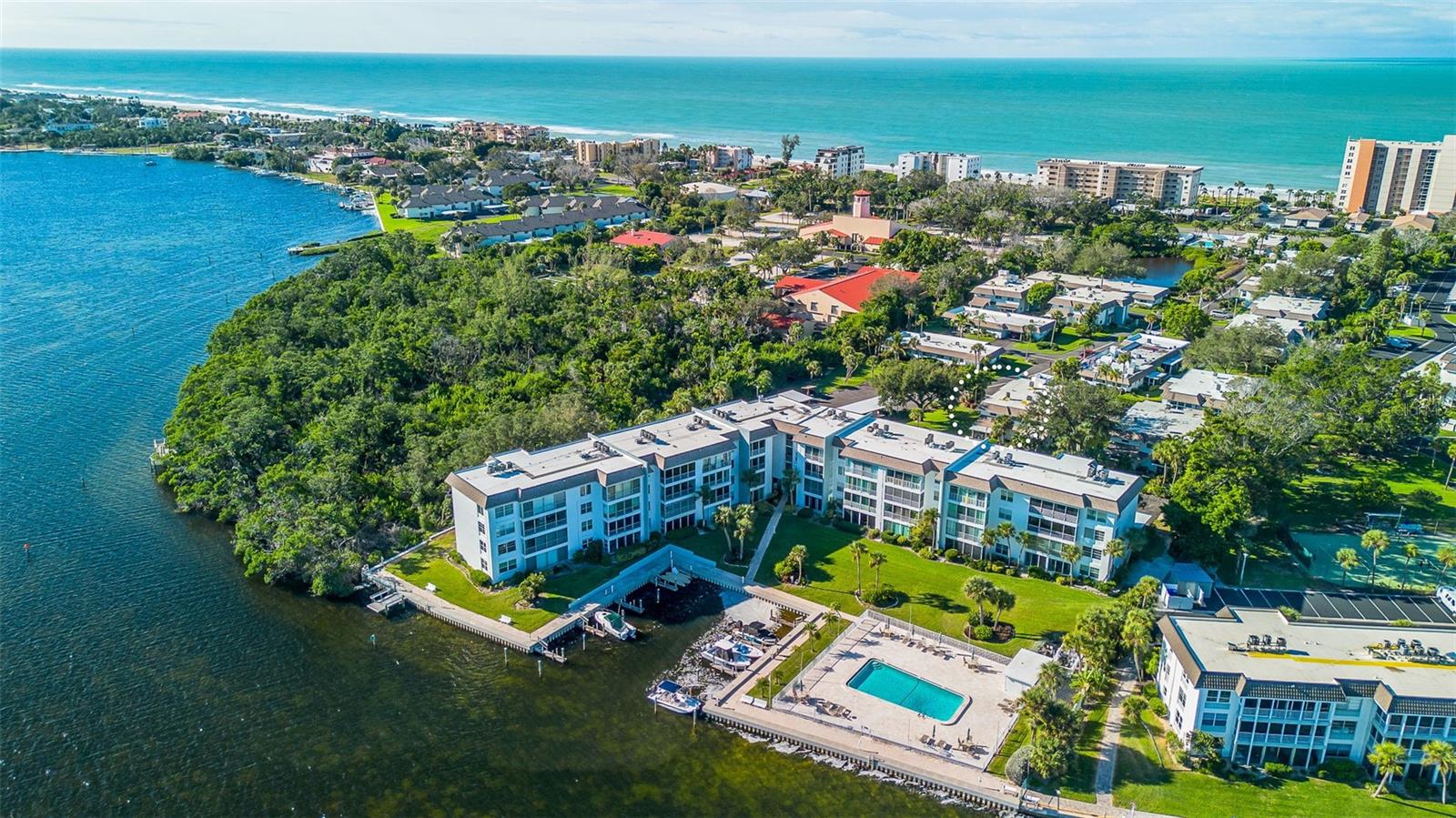 SUTTON PLACE - Residential