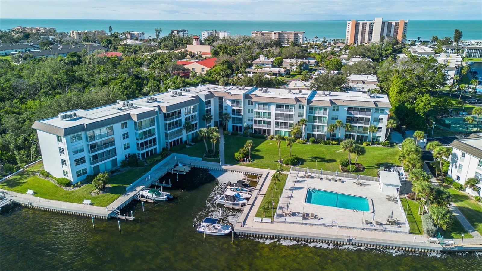 SUTTON PLACE - Residential