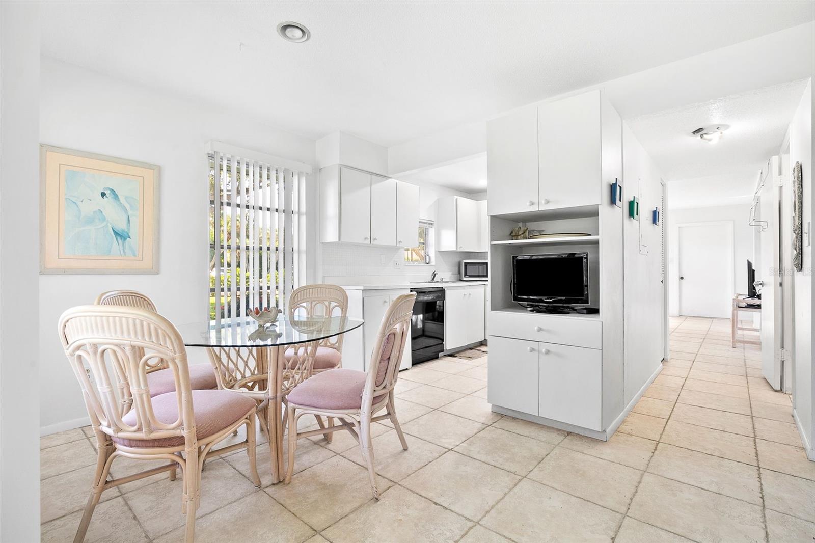 SUTTON PLACE - Residential
