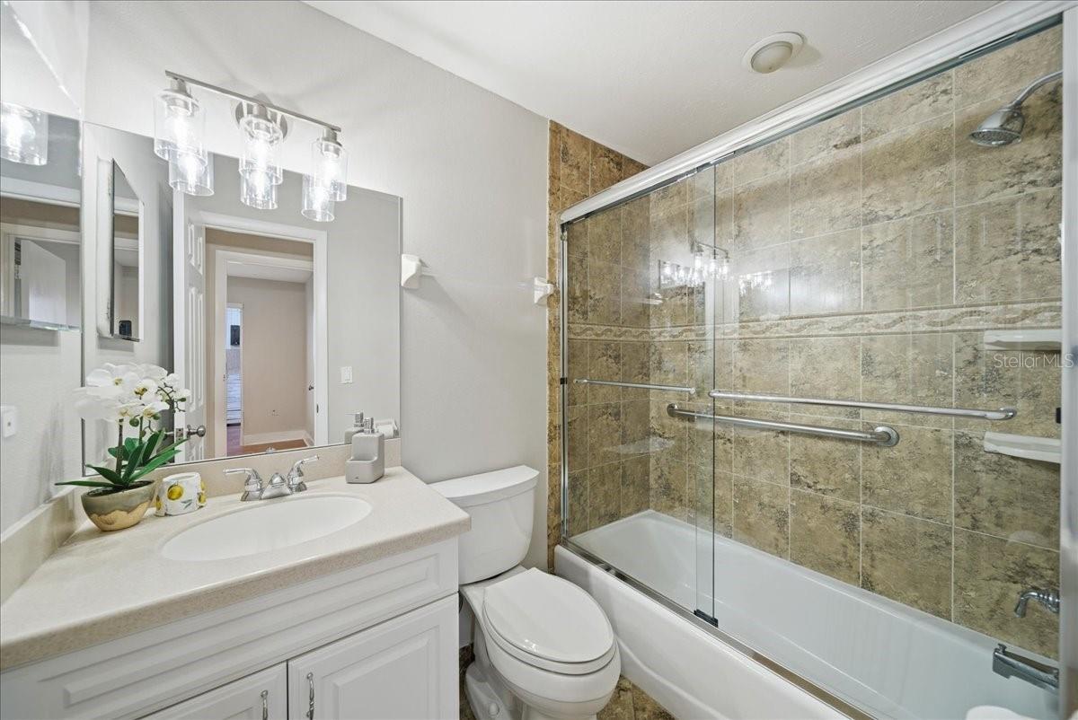 RIDGEWOOD ESTATES 20TH ADD - Residential