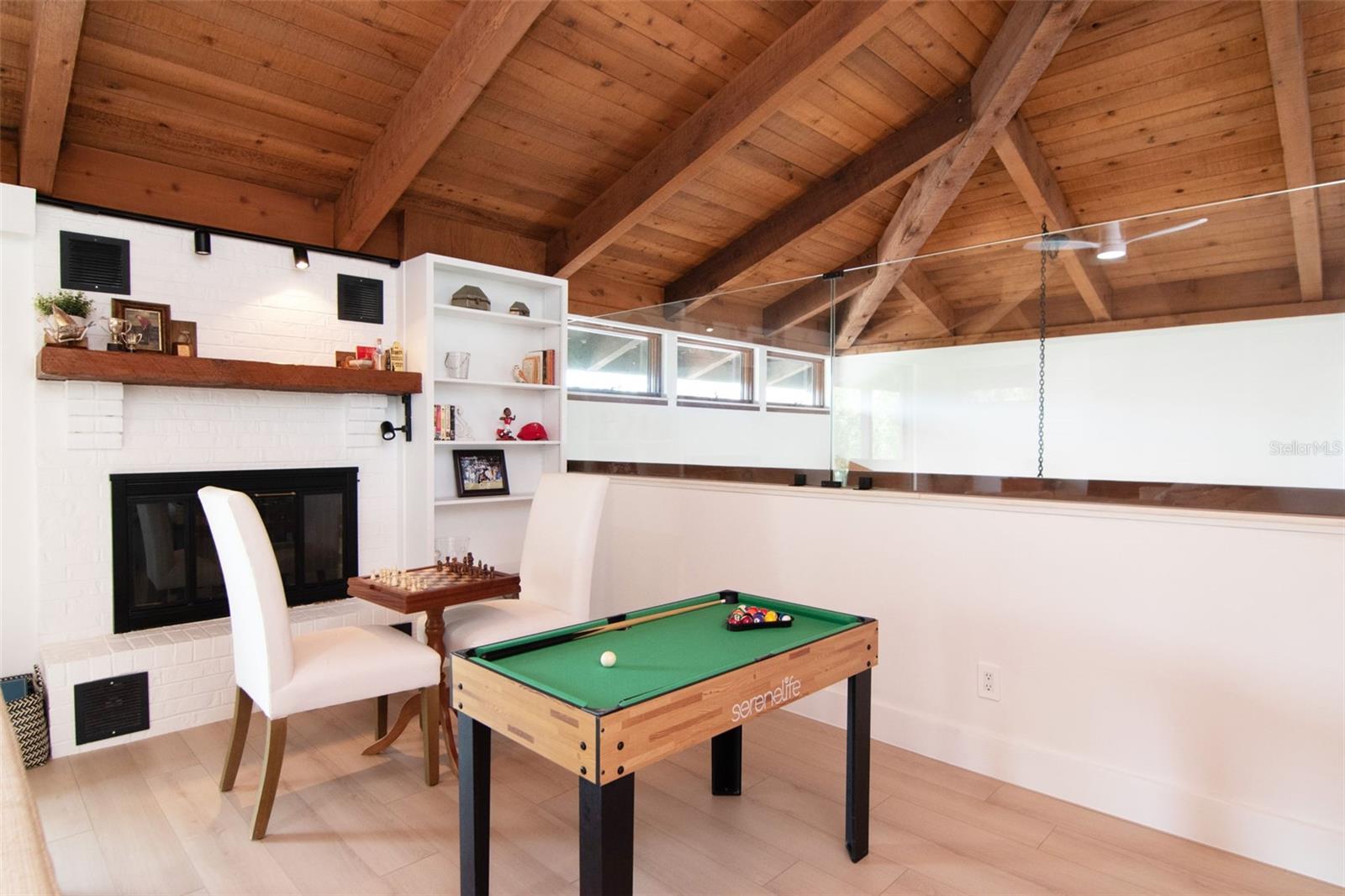 WEYBRIDGE WOODS - Residential