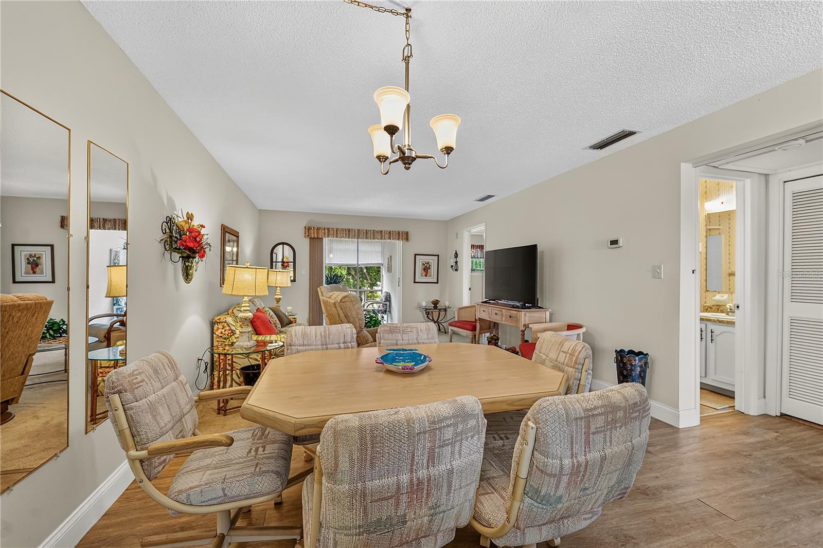 ZEPHYR ESTATES - Residential